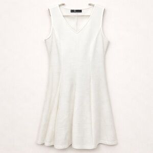 Be by Chetta B White Textured Fit & Flare Dress Sleeveless Size 16